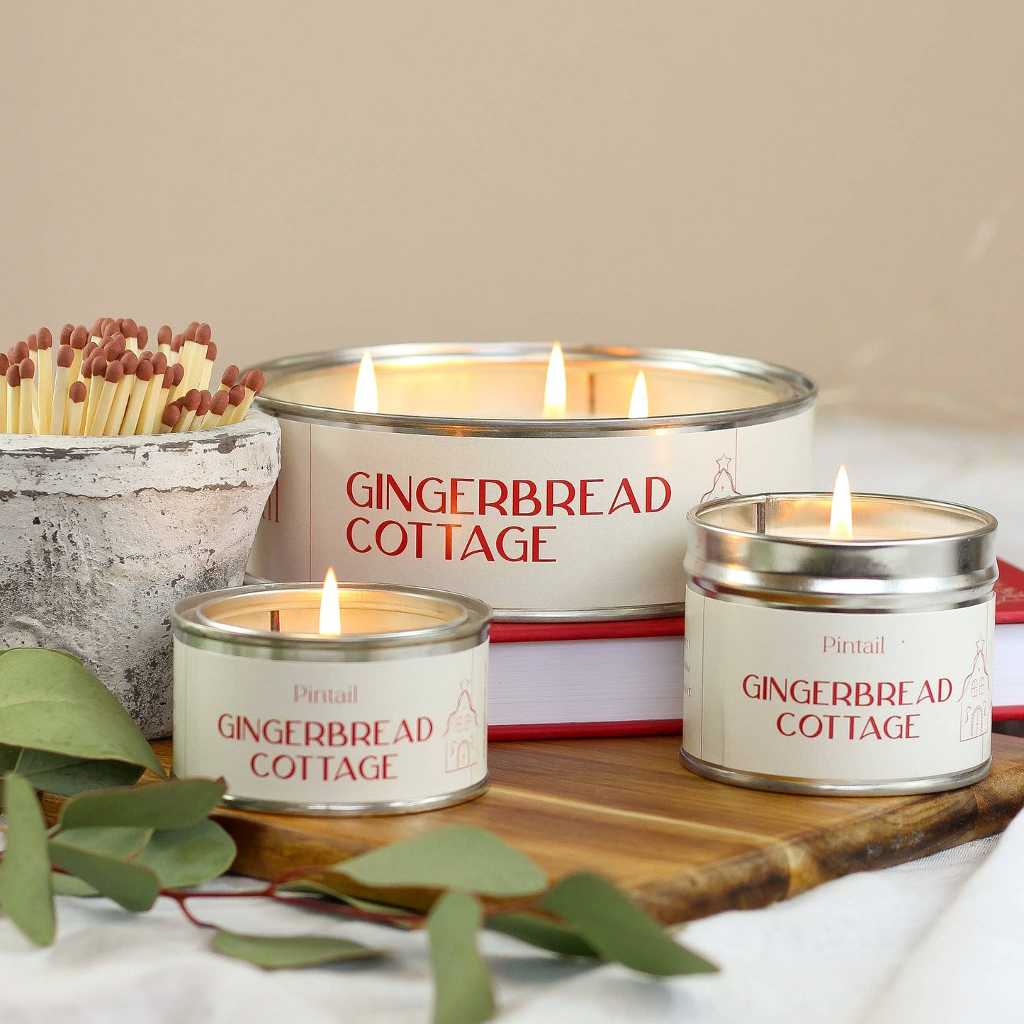 CHRISTMAS CANDLE IN TIN | GINGERBREAD COTTAGE