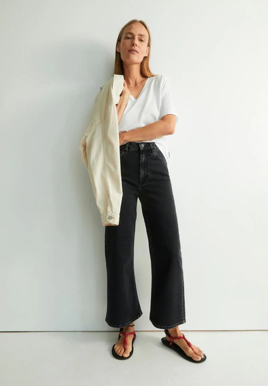 MURLIAA CROPPED JEANS | EBONY BLACK