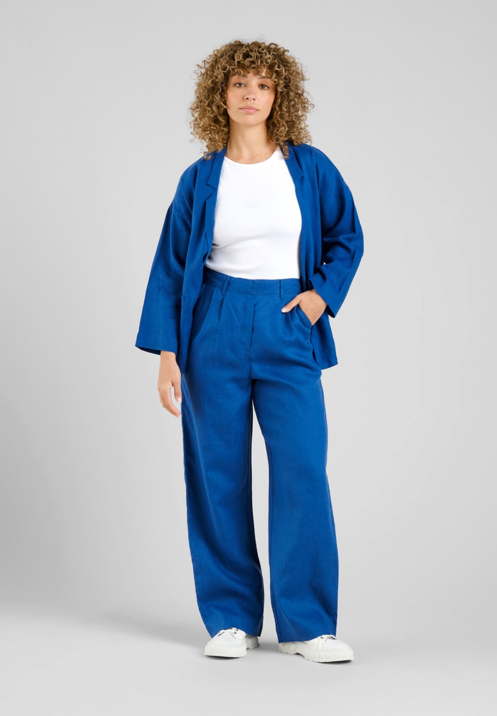 VICKLEBY WIDE LEG LINEN TROUSERS | LIMOGES BLUE