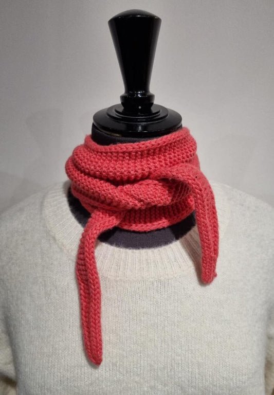 SOPHIE NECK SCARF | CORAL