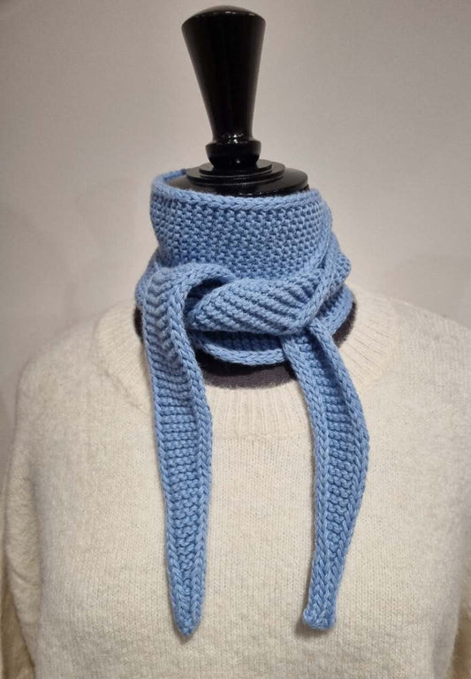 SOPHIE KNITTED NECK SCARF | LIGHT BLUE