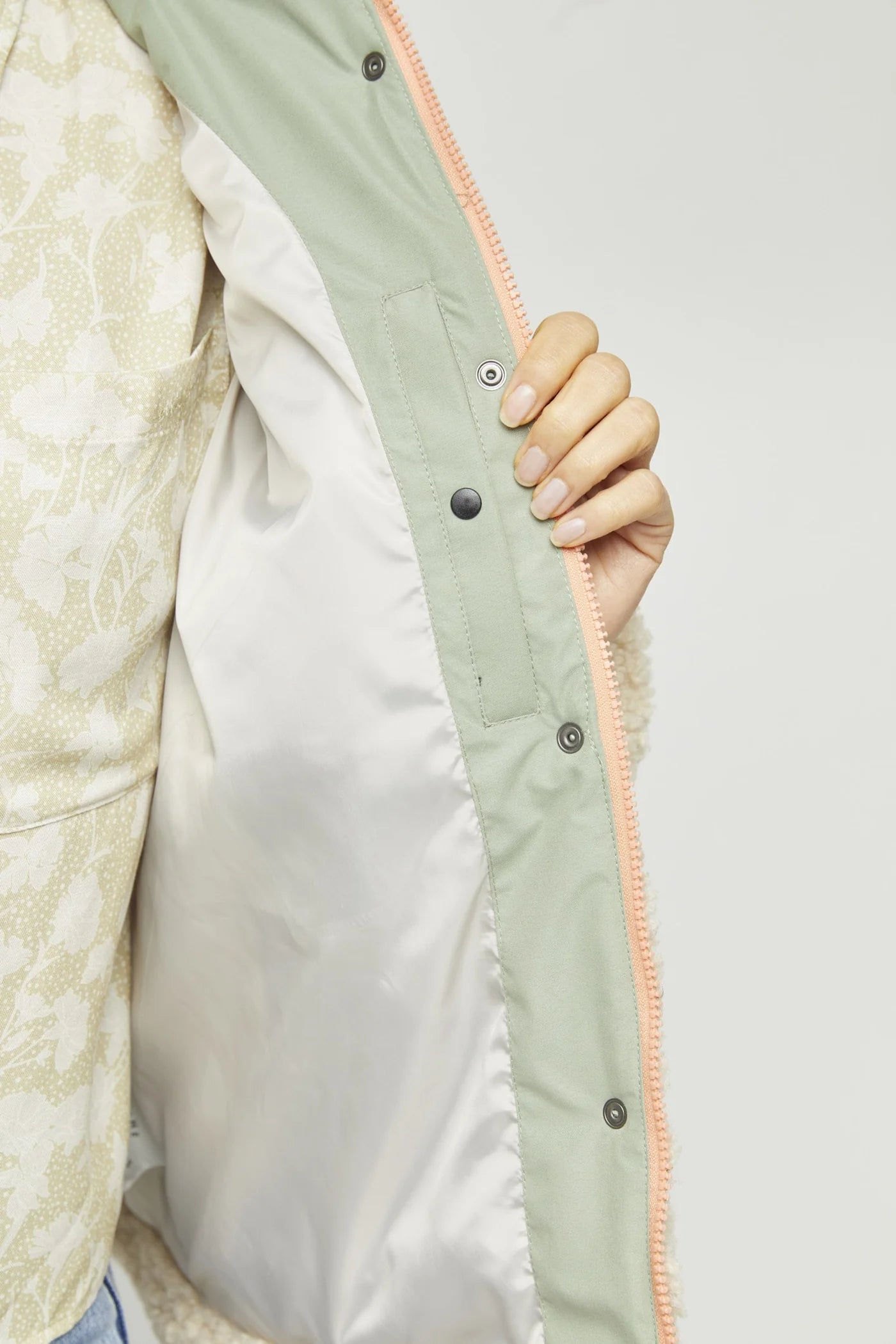 LAINE SHERPA JACKET | SEA GREEN