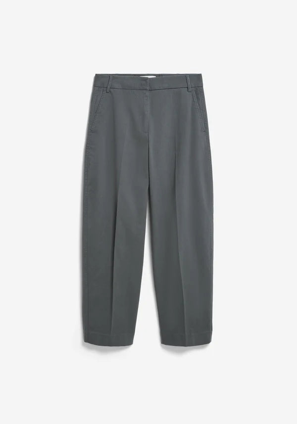 ORGANIC COTTON TWILL BARREL LEG TROUSERS | SPACE STEEL