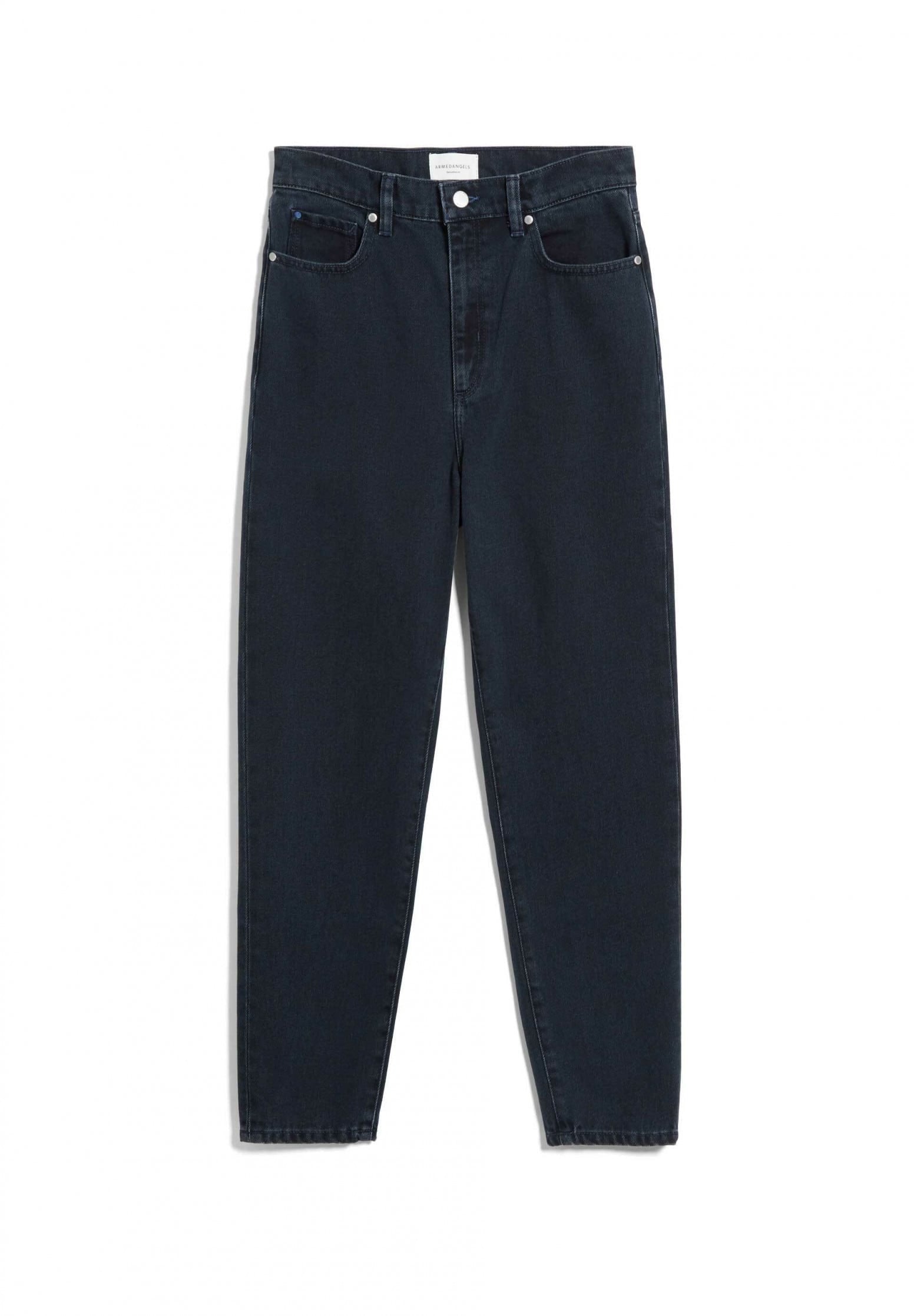 Mom jeans from Armedangels. Slightly cropped tapered leg, high waist. Zipper closure, side and back pockets. Made from sustainable organic cotton.