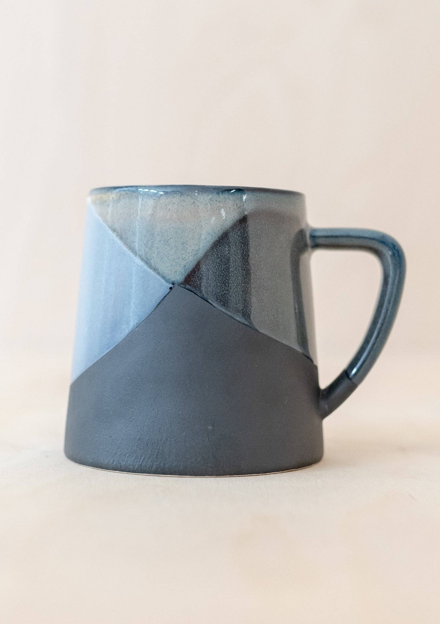 GREY DIP MUG