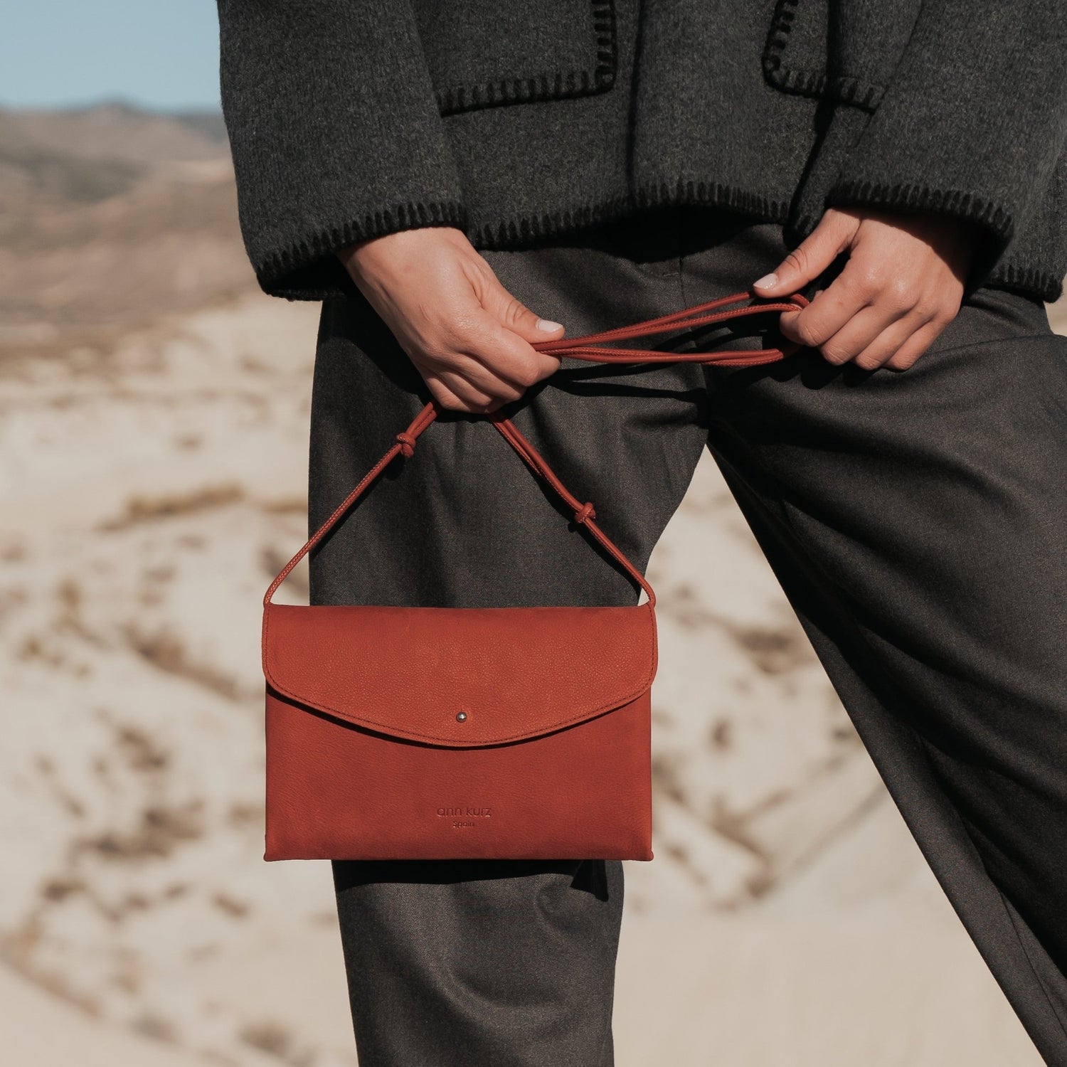BAGS & PURSES