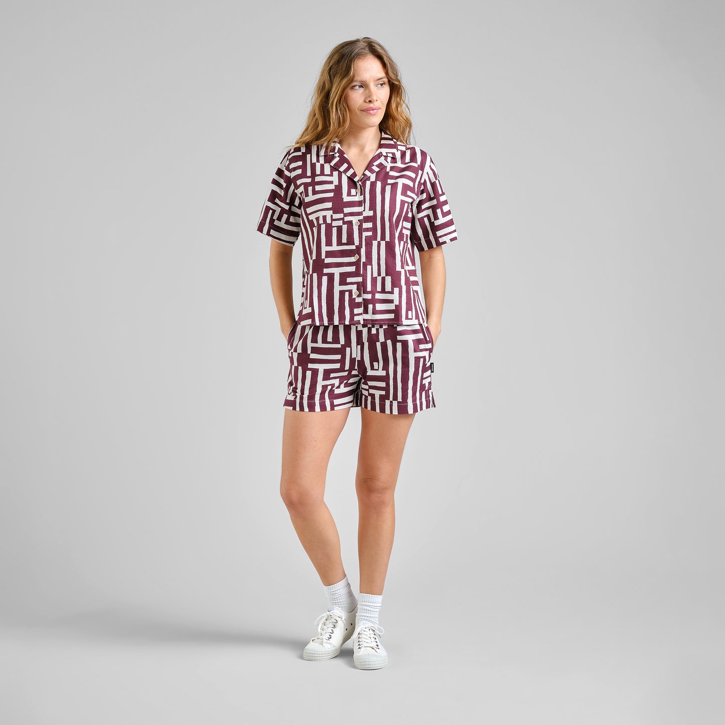 TORUP BOXY SHIRT | LINES & STICKS FIG RED