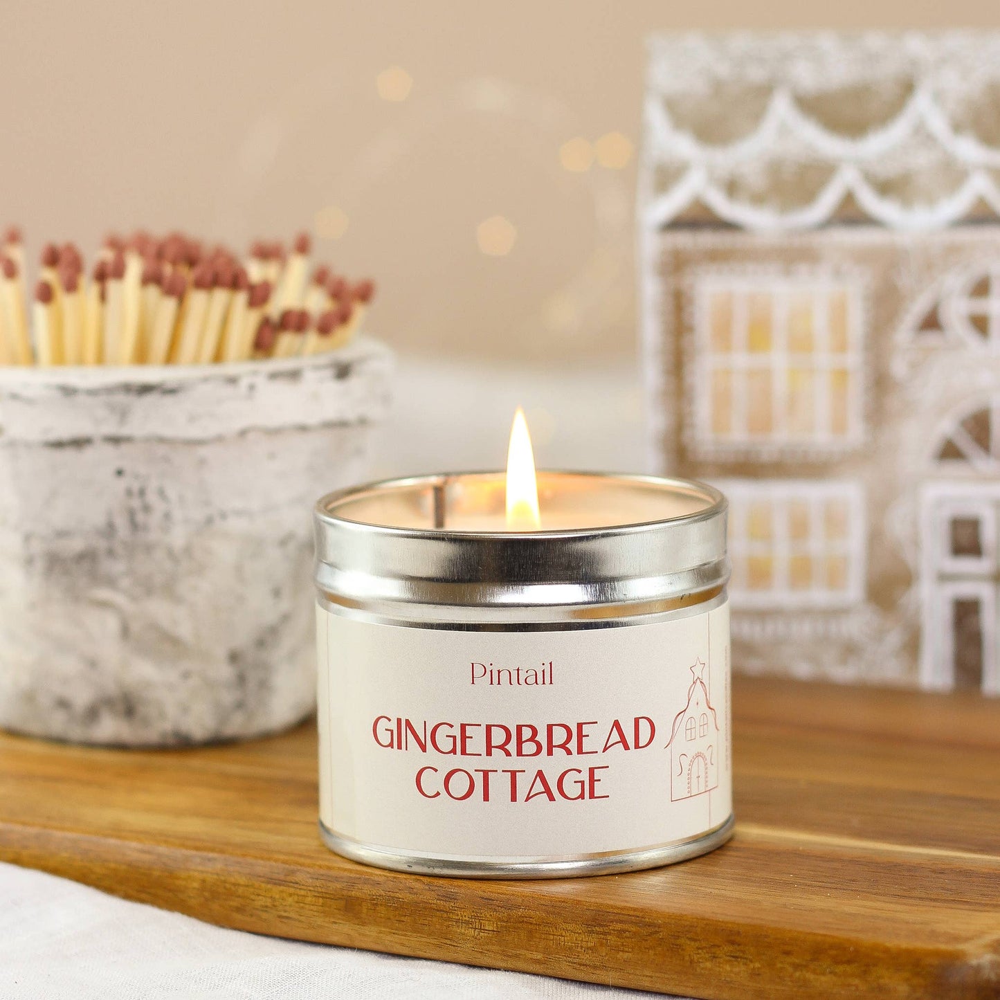 CHRISTMAS CANDLE IN TIN | GINGERBREAD COTTAGE