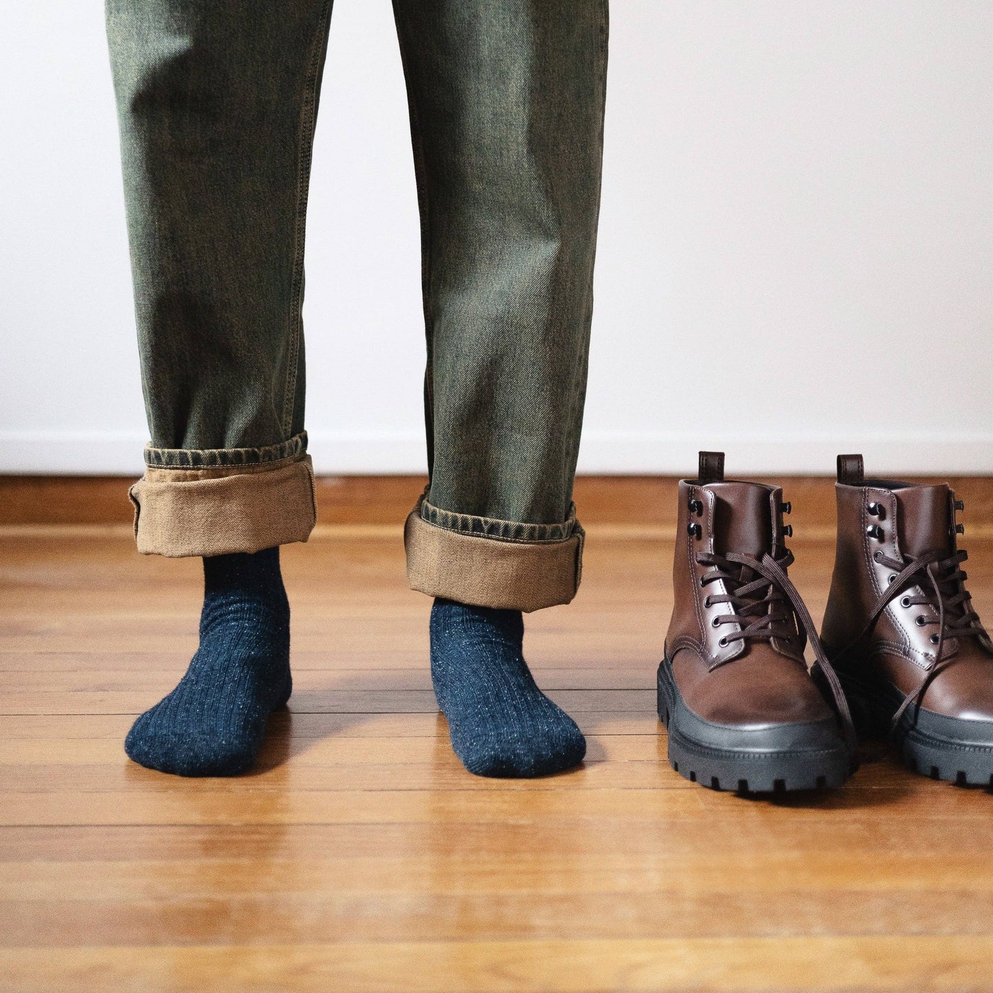 WOOL AND SILK BLEND DUST STAR SOCKS | NAVY