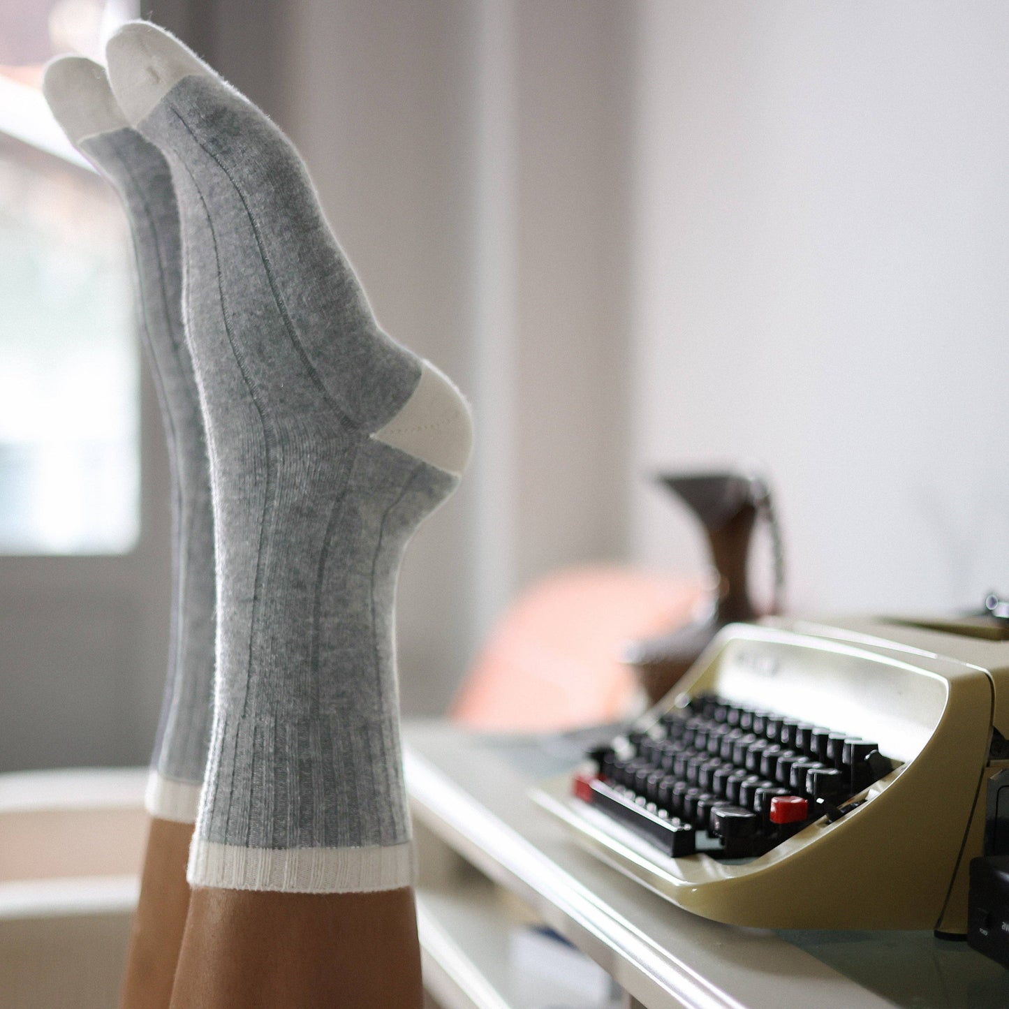 MERINO WOOL BANDED SOCKS | GREY