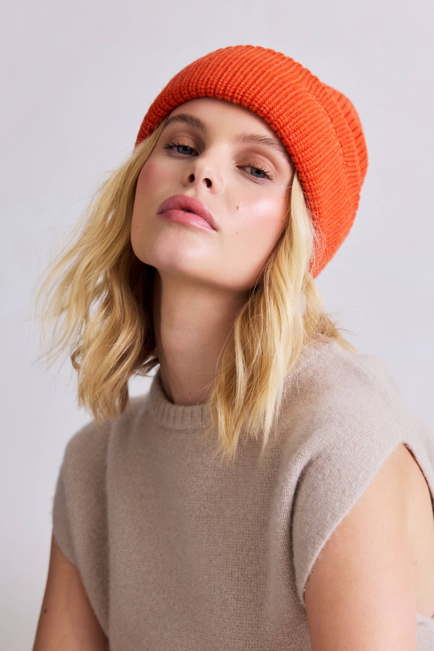 MERINO WOOL EMBROIDERED BEANIE | SUNKISSED CORAL