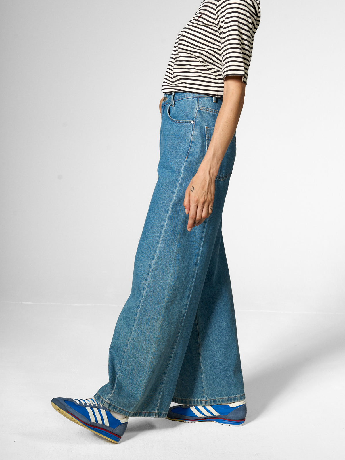 WIDE DIVISION DENIM TROUSERS