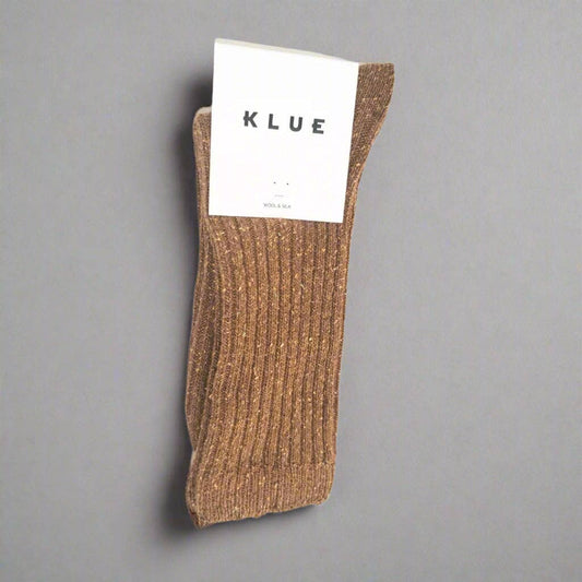 WOOL AND SILK BLEND DUST STAR SOCKS | CARAMEL