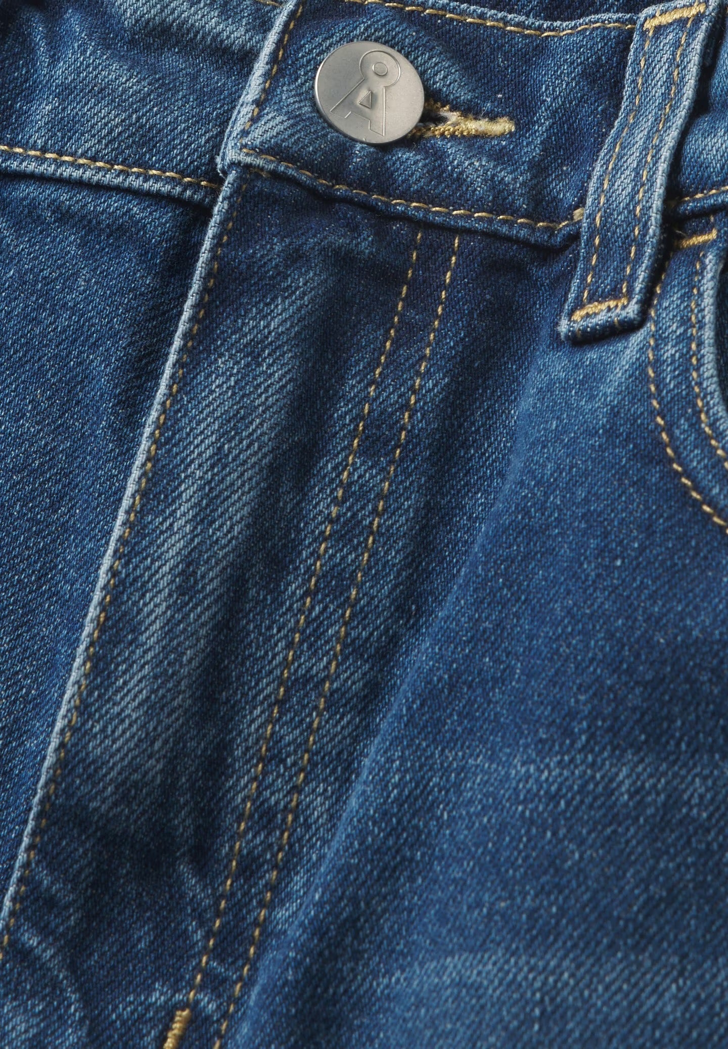 SHEAARI RECYCLED COTTON
DENIM SHORTS | WAVY BLUE