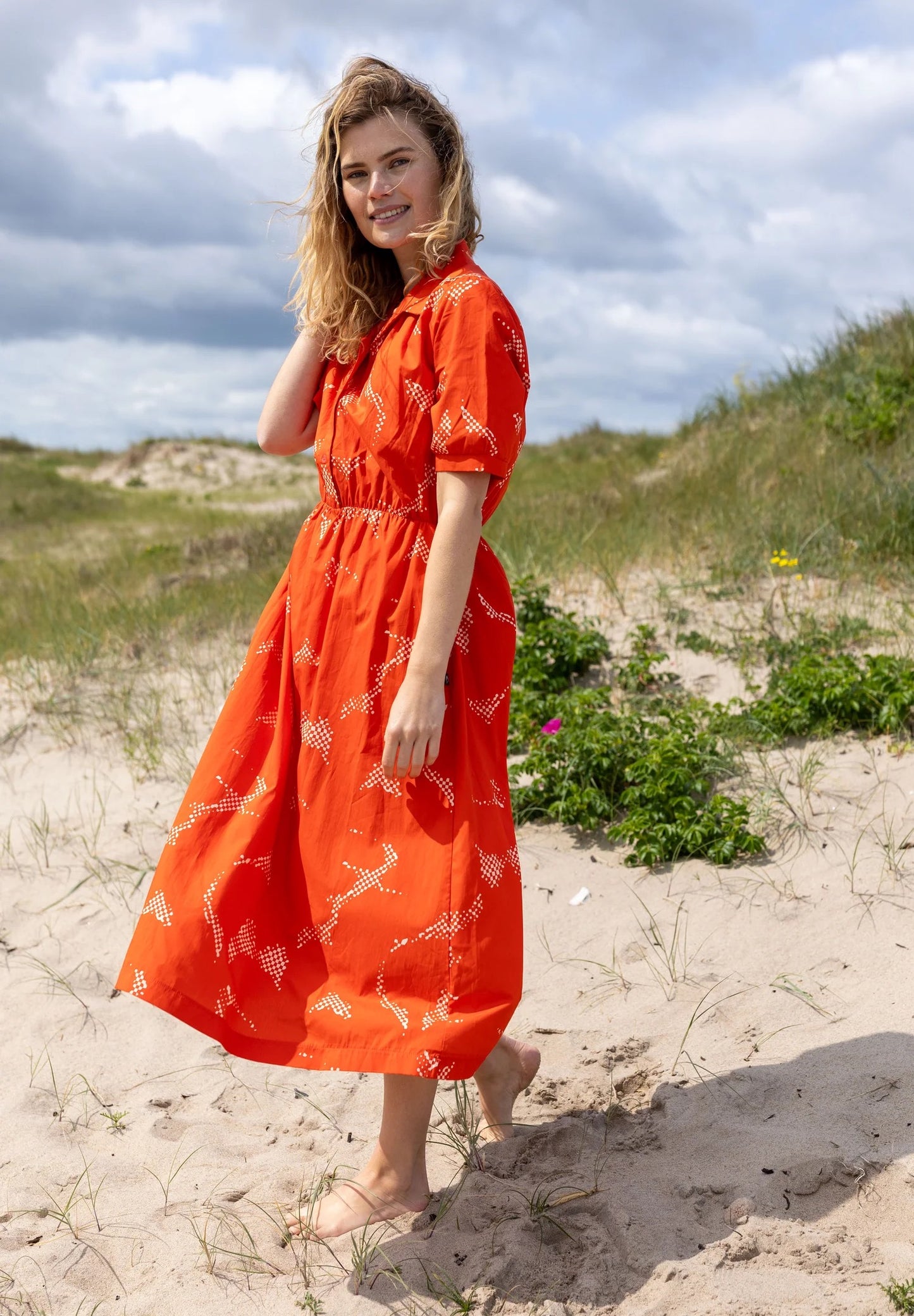 DANEGULDHORN POPLIN DRESS | SUMMER RED/ CHALK TROPFUZZ