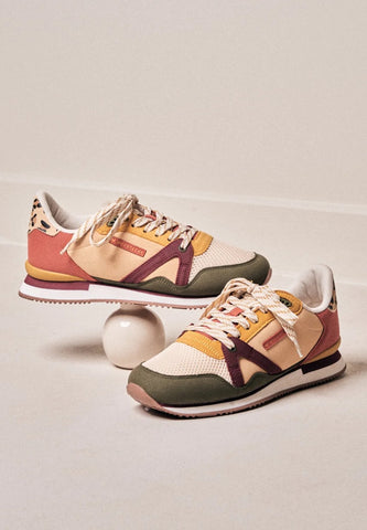 RUNNING SHOES ANDRÉE || KHAKI, ECRU AND BURGUNDY VEGAN SUEDE