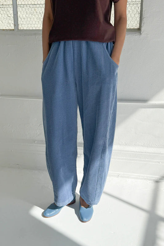 ***coming soon*** SOFT CORDUROY BARREL LEG ARC PANTS | BLUE