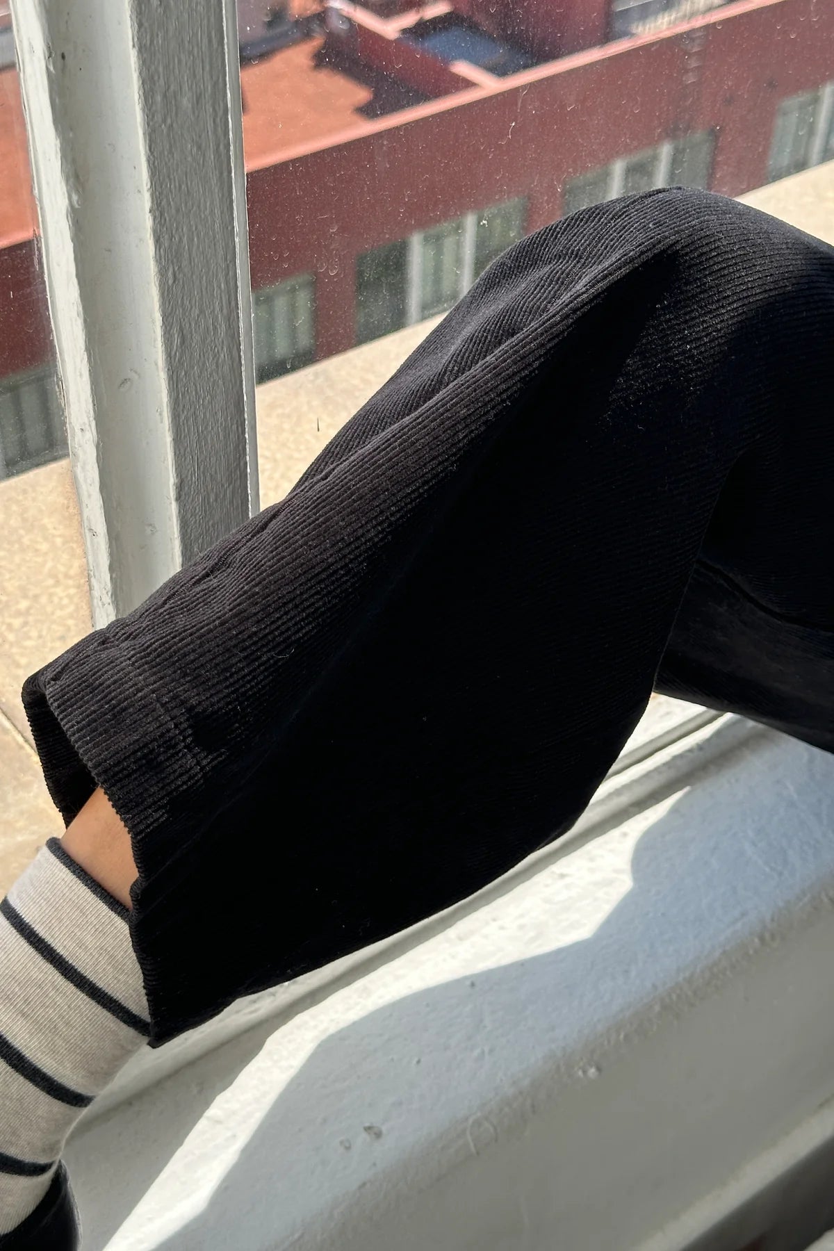 CORDUROY BARREL LEG ARC PANTS | BLACK