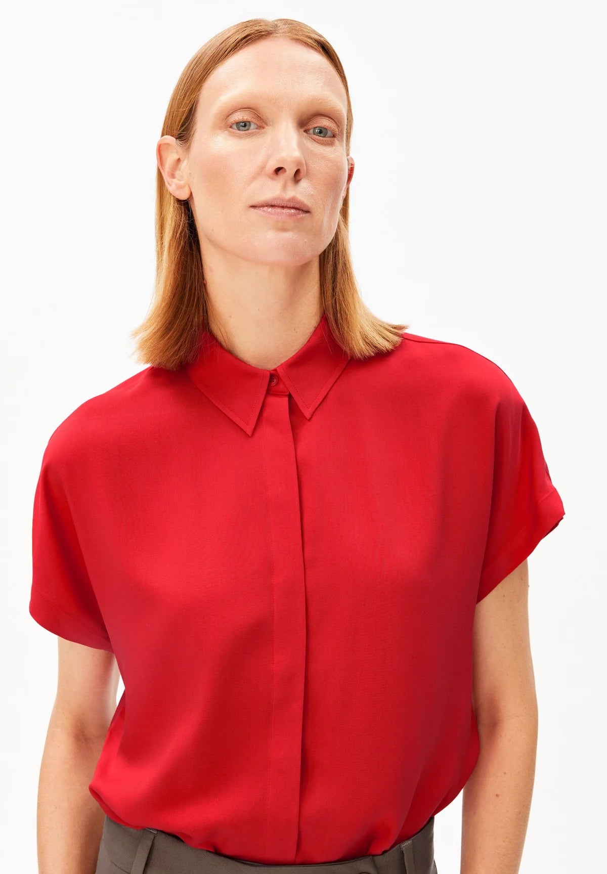 LARISAANA ECOVERO™ CAP SLEEVE LOOSE FIT BLOUSE | MARS RED