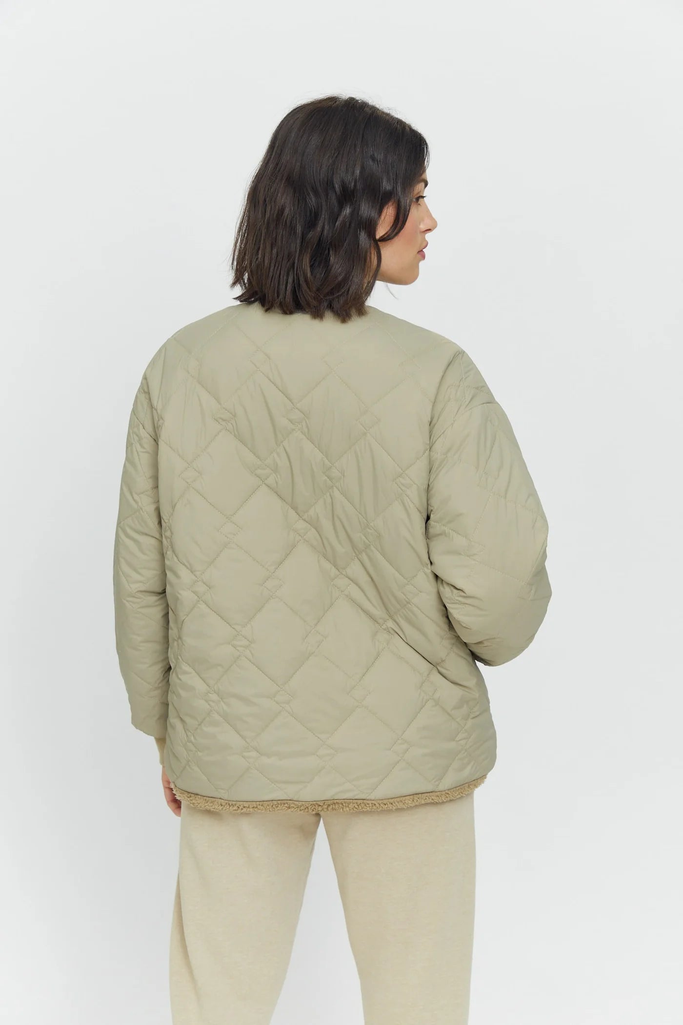 CLAY REVERSIBLE TEDDY JACKET | SANDY OLIVE