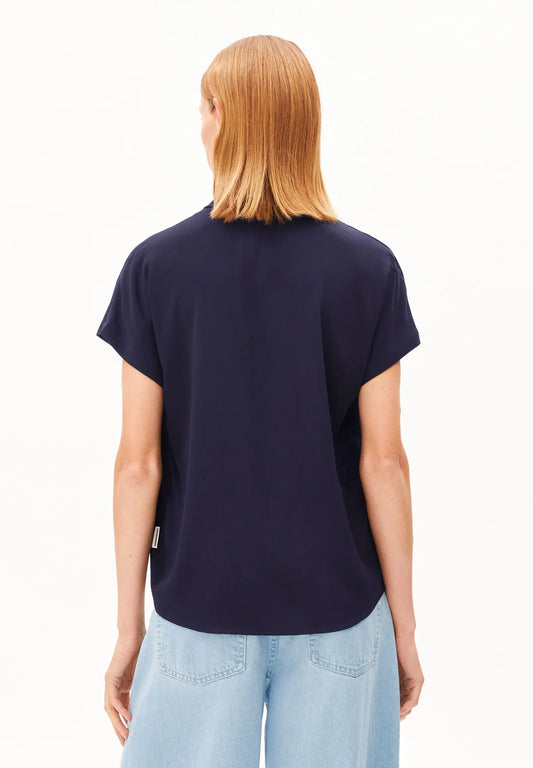 LARISAANA ECOVERO™ CAP SLEEVE LOOSE FIT BLOUSE | TINTED NAVY