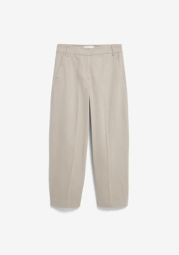 ORGANIC COTTON TWILL BARREL LEG TROUSERS | SANDSTONE