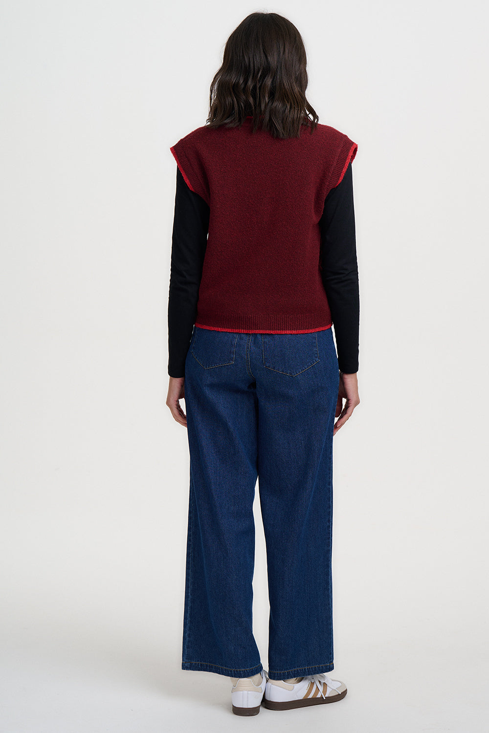 AMBER KNIT GILET | BURGUNDY