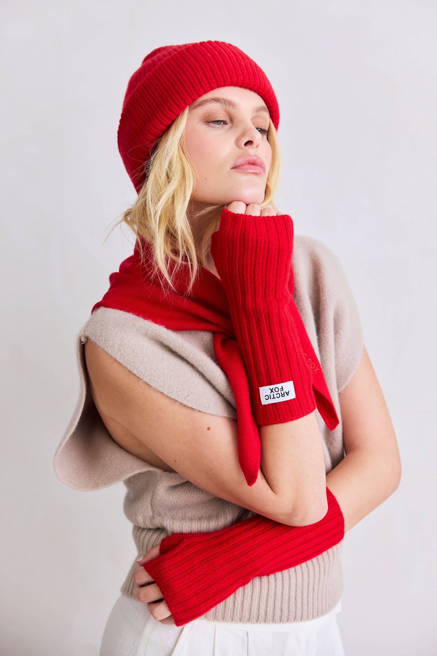 MERINO WOOL EMBROIDERED BEANIE | FLAME RED