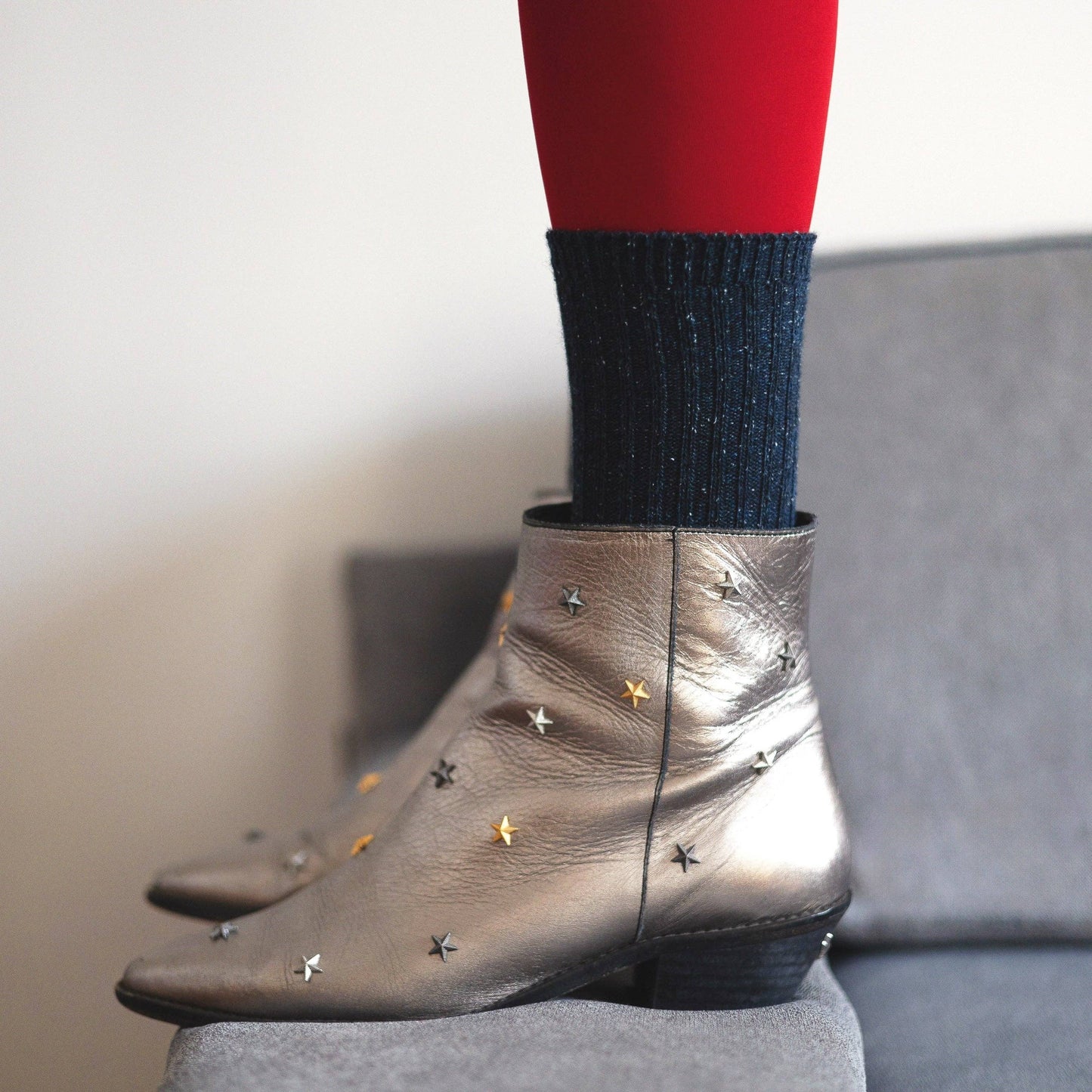 WOOL AND SILK BLEND DUST STAR SOCKS | NAVY