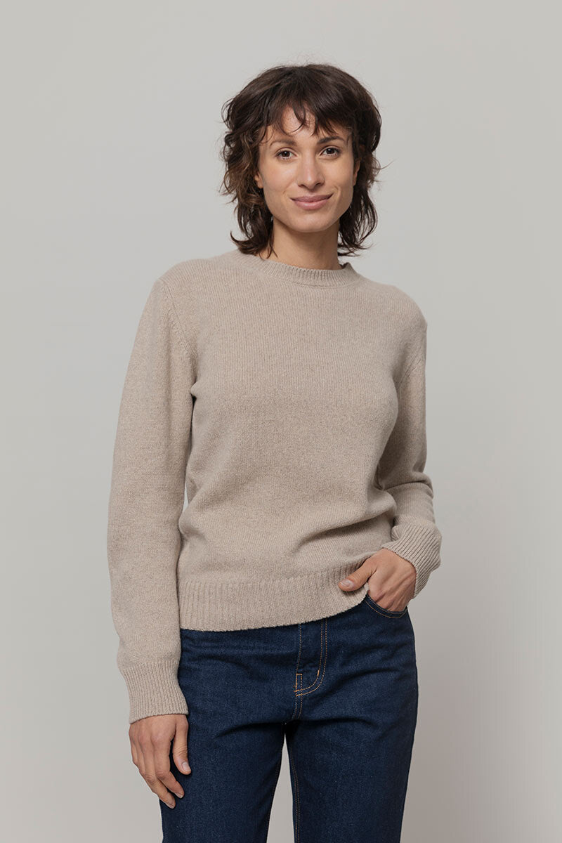 Rifò Women's Recycled Cashmere Crewneck Jumper – Beige