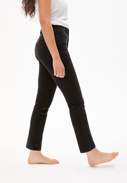 LEJAANI SLIM FIT HIGH WAIST || BREEZY BLACK