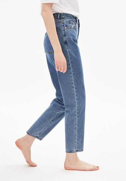 MAIRAA MOM FIT HIGH WAIST JEANS || MID BLUE